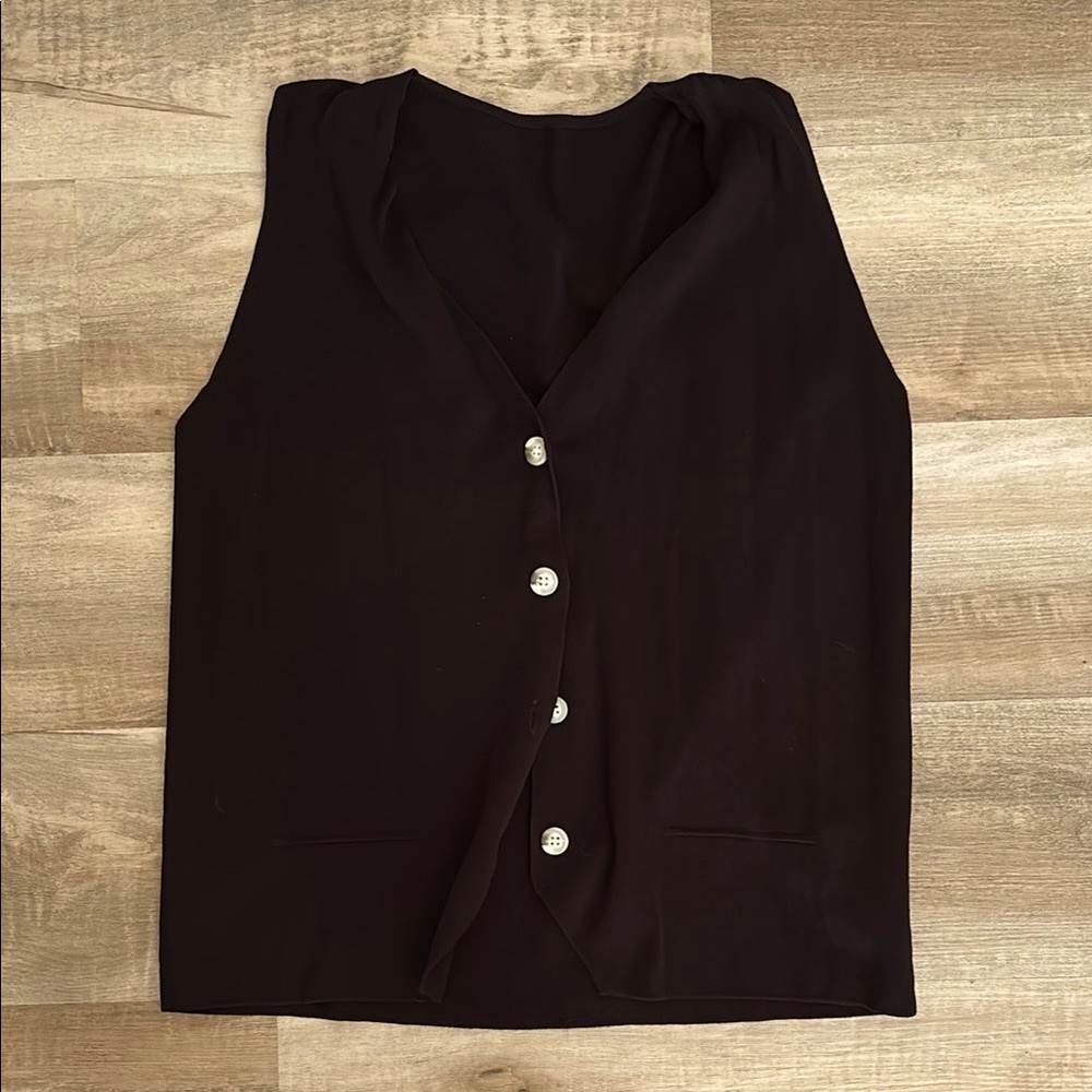Amazon Essentials Black Button Down Sleeveless Vest